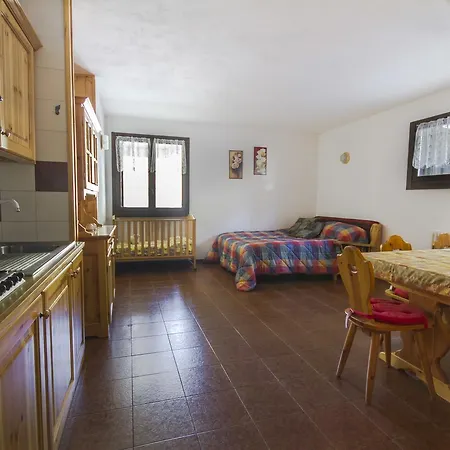 Aparthotel Stefania 2*