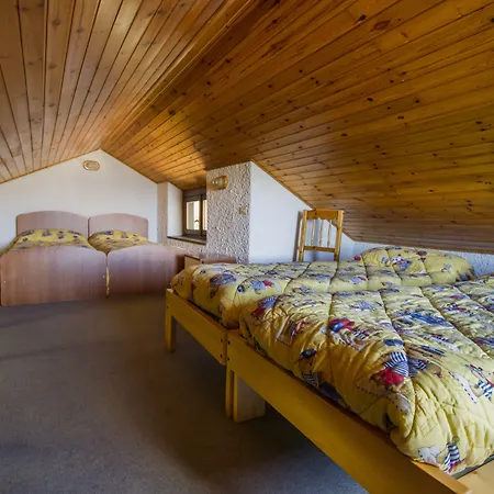 Aparthotel Stefania Teglio