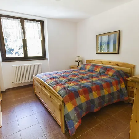 Aparthotel Stefania Teglio