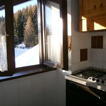 アパートホテル Stefania テーリオ