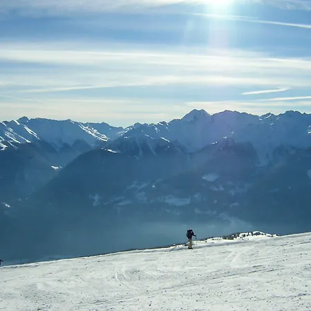 アパートホテル Stefania テーリオ